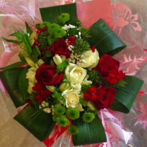 Bouquet de fleurs fraiches par Azur Roses producteur dans le Var