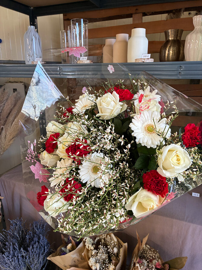 bouquet composé Azur Roses-BO003