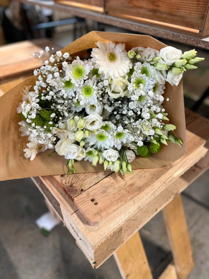 bouquet composé Azur Roses-BO004