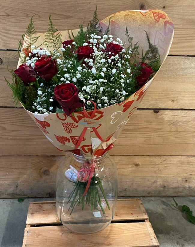 bouquet de fleurs saint valentin by azur roses producteur Var