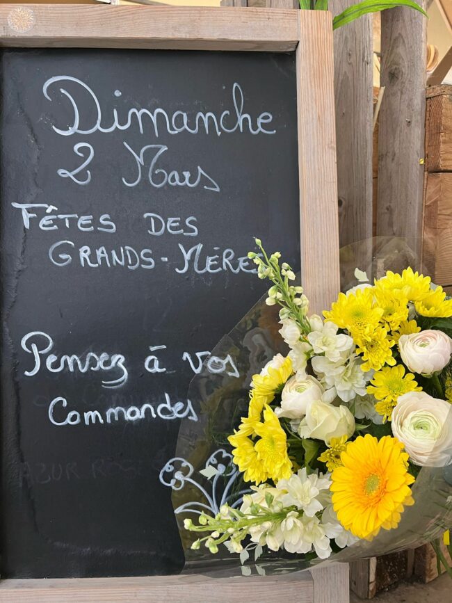 Bouquet fleurs fête des grands mères by Azur Roses producteur Var