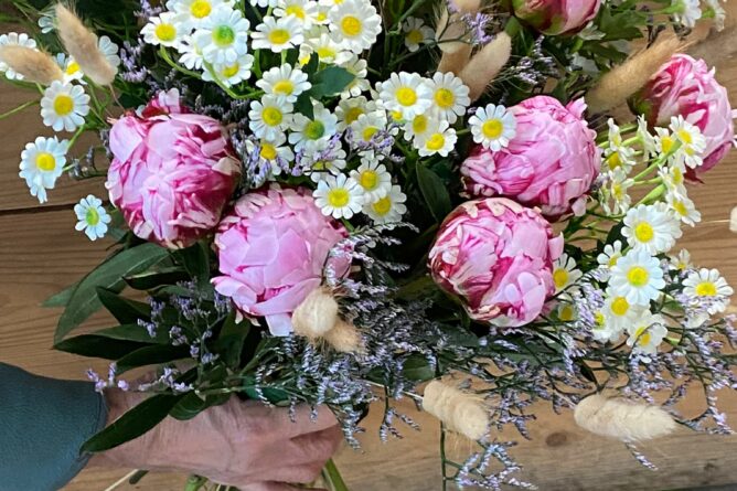 bouquet de fleurs fête des mères GAEC Azur Roses producteur Var-1