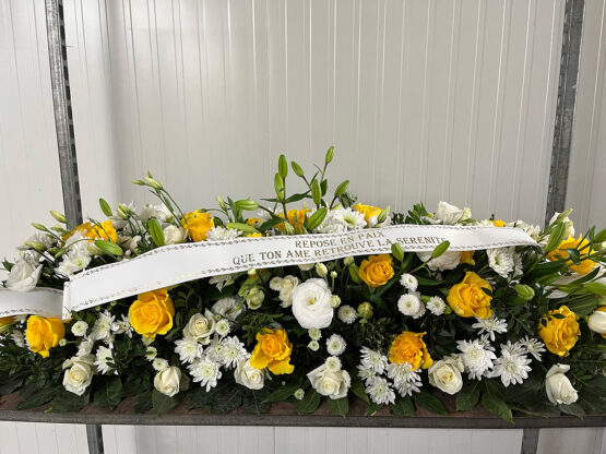 composition fleur deuil Azur Roses producteur à La Crau Var