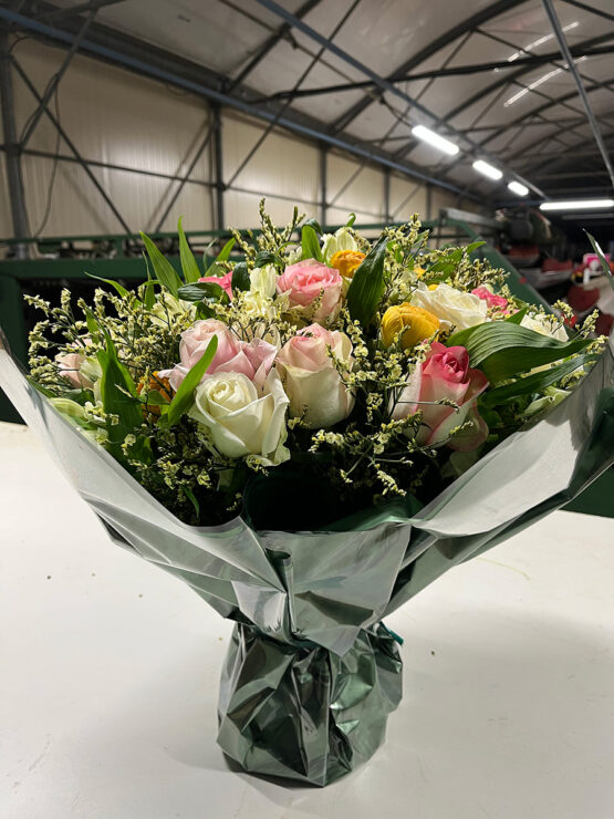 composition fleur deuil Azur Roses producteur à La Crau Var