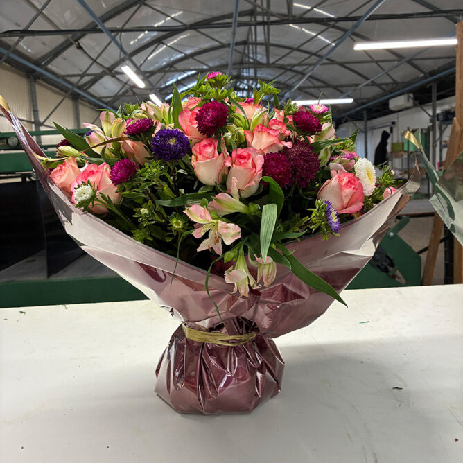 composition fleur deuil Azur Roses producteur à La Crau Var