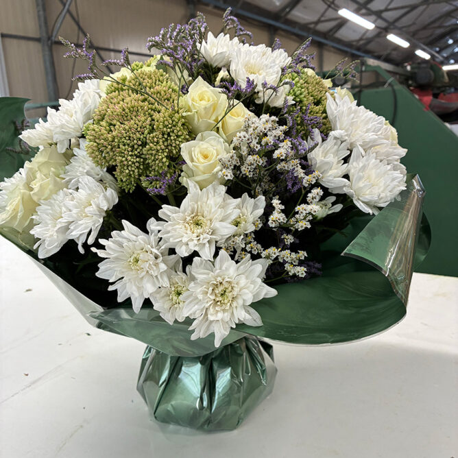 composition fleur deuil Azur Roses producteur à La Crau Var