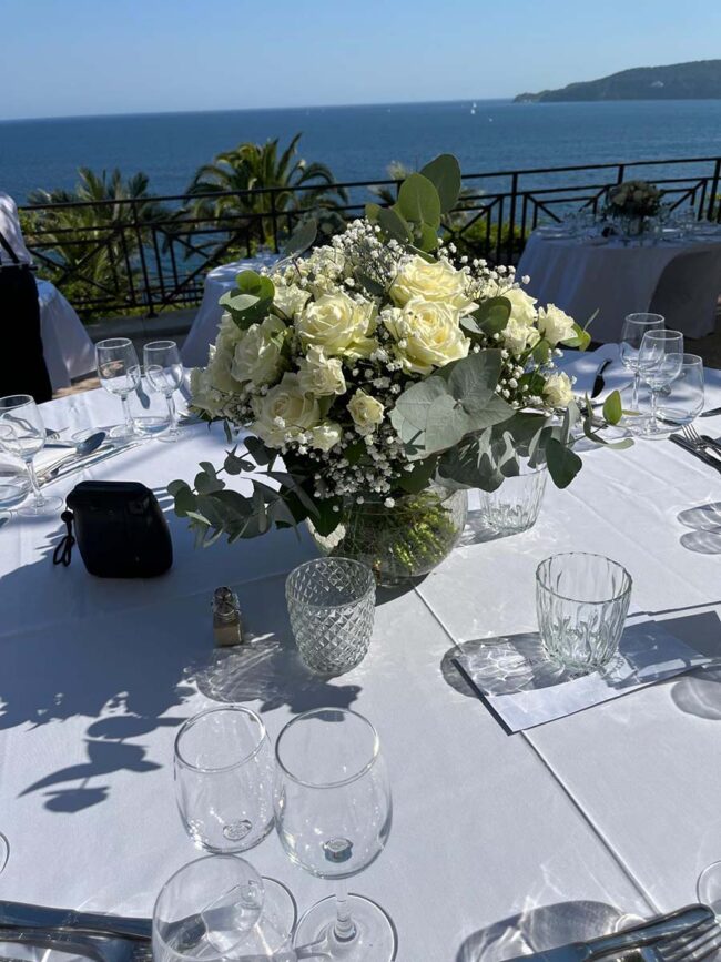 composition fleurs mariages Azur Roses producteur à la La Crau Var