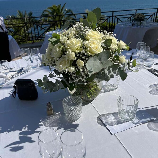 composition fleurs mariages Azur Roses producteur à la La Crau Var