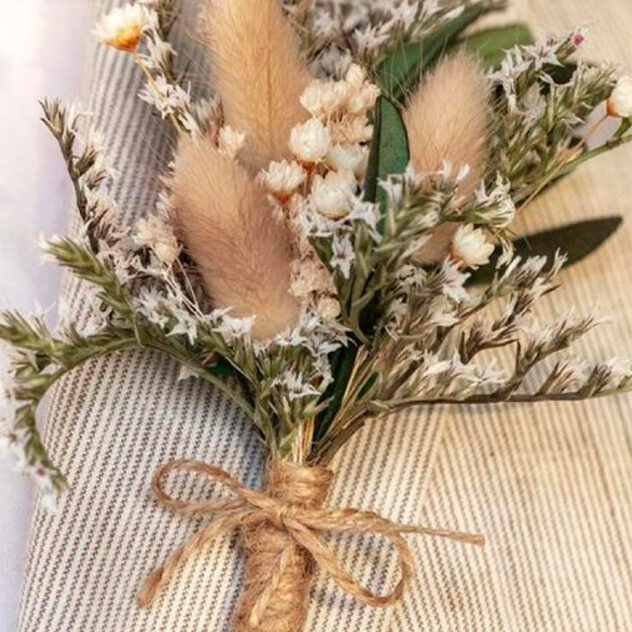 composition fleurs mariages Azur Roses producteur à la La Crau Var