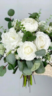 composition fleurs mariages Azur Roses producteur à la La Crau Var