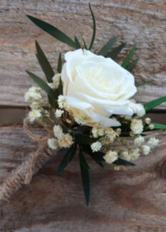 composition fleurs mariages Azur Roses producteur à la La Crau Var