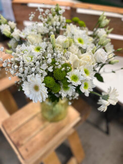 composition fleurs mariages Azur Roses La Crau Var